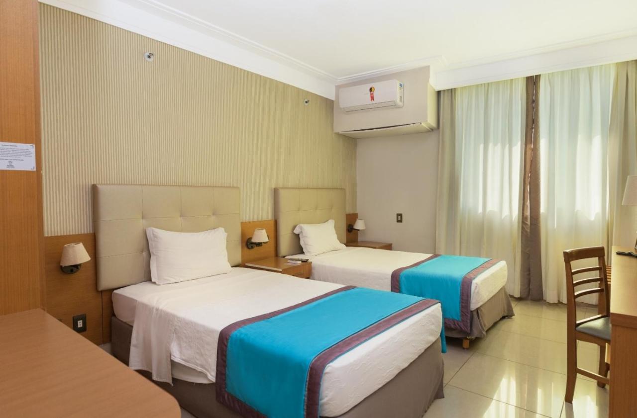 Royal Macaé Palace Hotel Extérieur photo