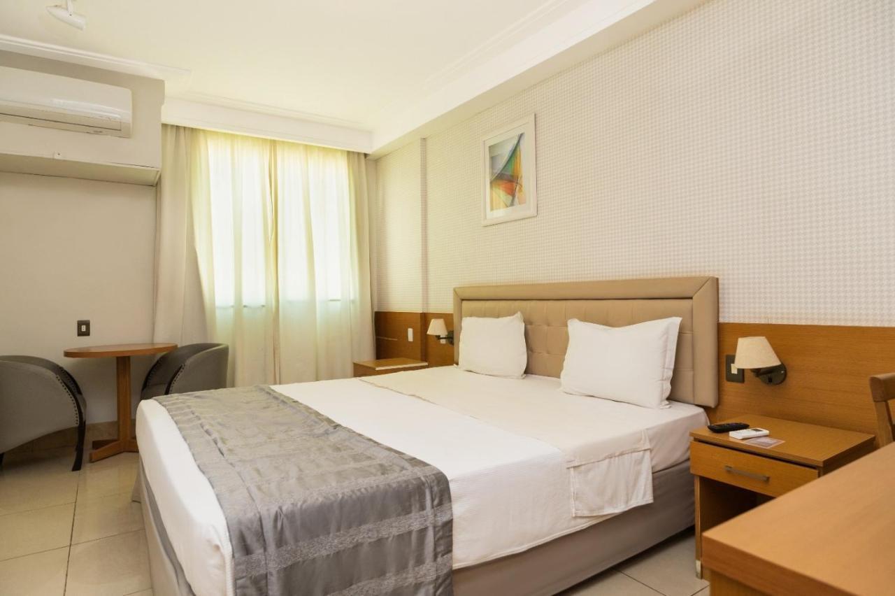 Royal Macaé Palace Hotel Extérieur photo